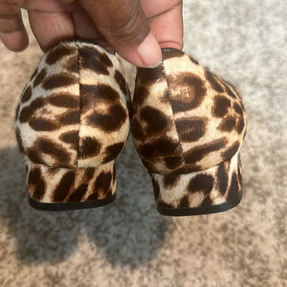 Tory Burch Gigi Block Heel Pump Calf Hair Natural Leopard 8.5 - Picture 3 of 8